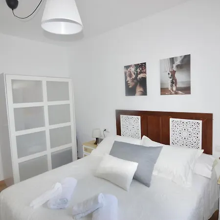 Atico La Ilusion Con Parking Apartment *